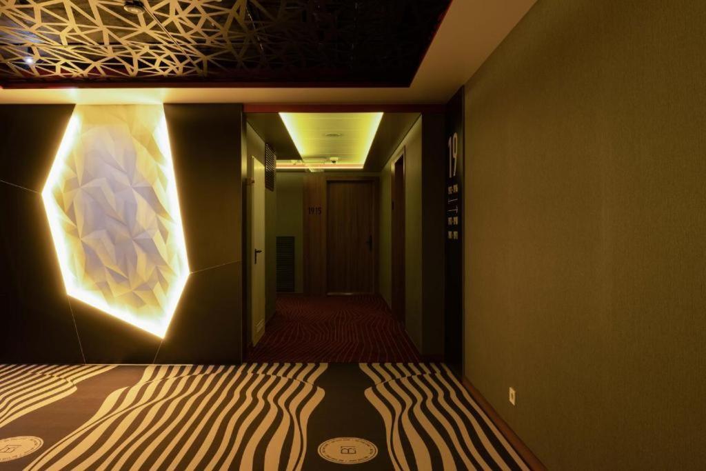 Apartmán Cube House Kyjev Exteriér fotografie